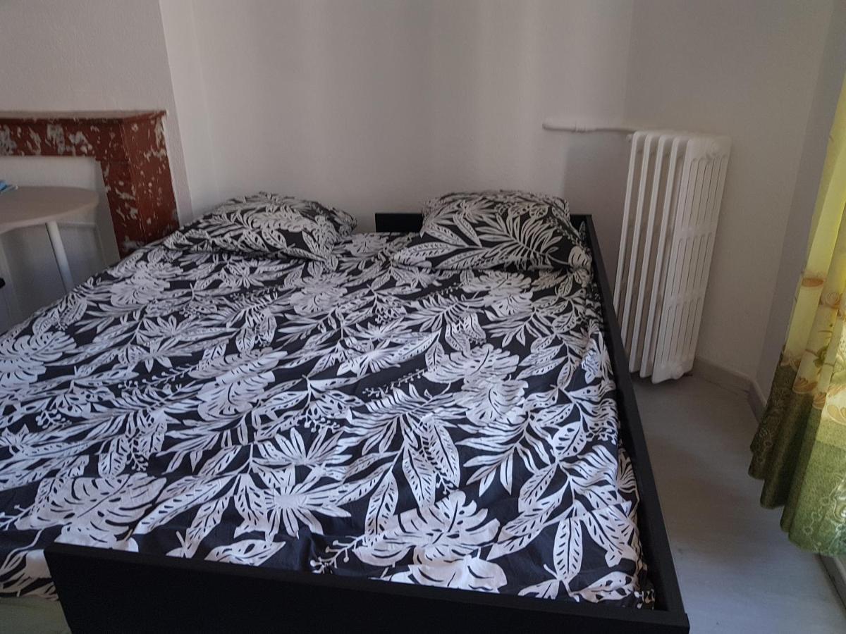 Studio With Sea View For 2 People Toulon Exteriör bild