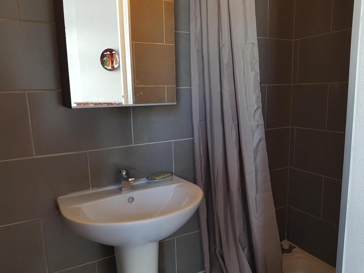 Studio With Sea View For 2 People Toulon Exteriör bild