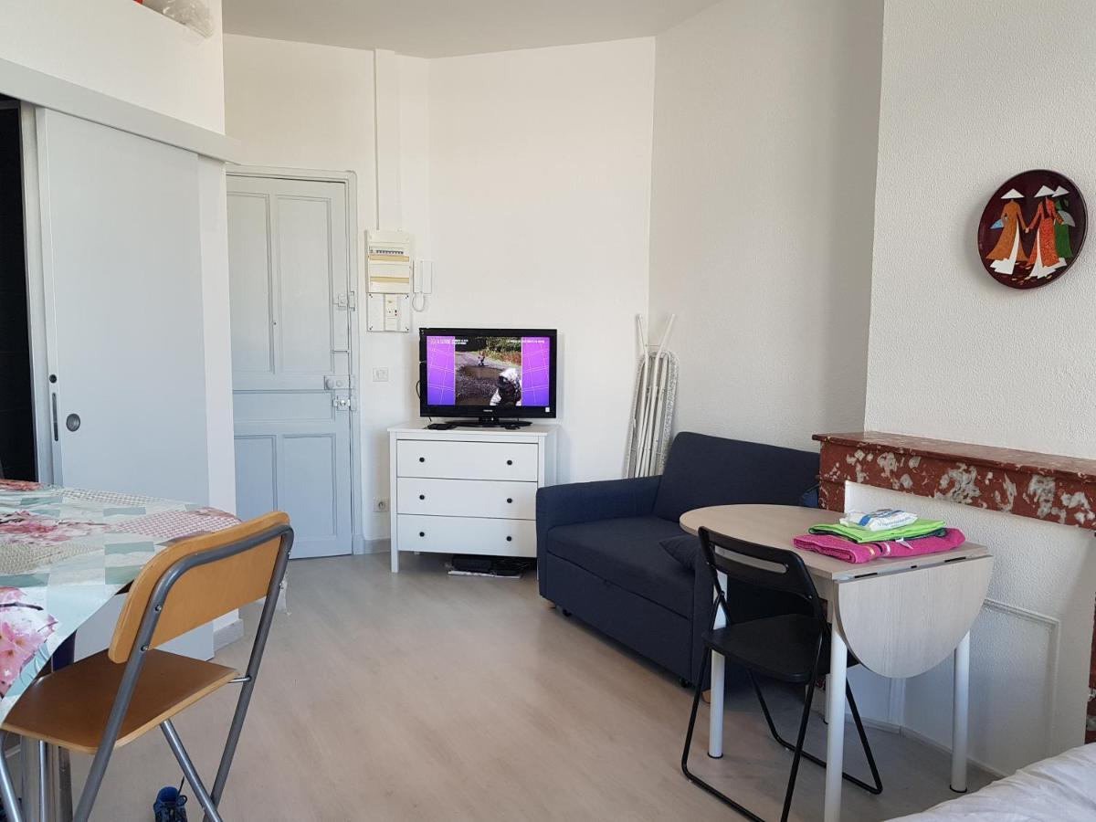 Studio With Sea View For 2 People Toulon Exteriör bild